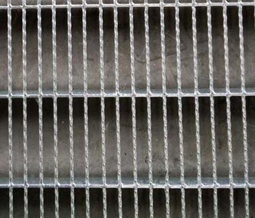 信鴿公棚地網，曬籠網片，漏糞板，賽鴿鴿舍專用地網 ，熱鍍鋅地格柵板價格/廠家